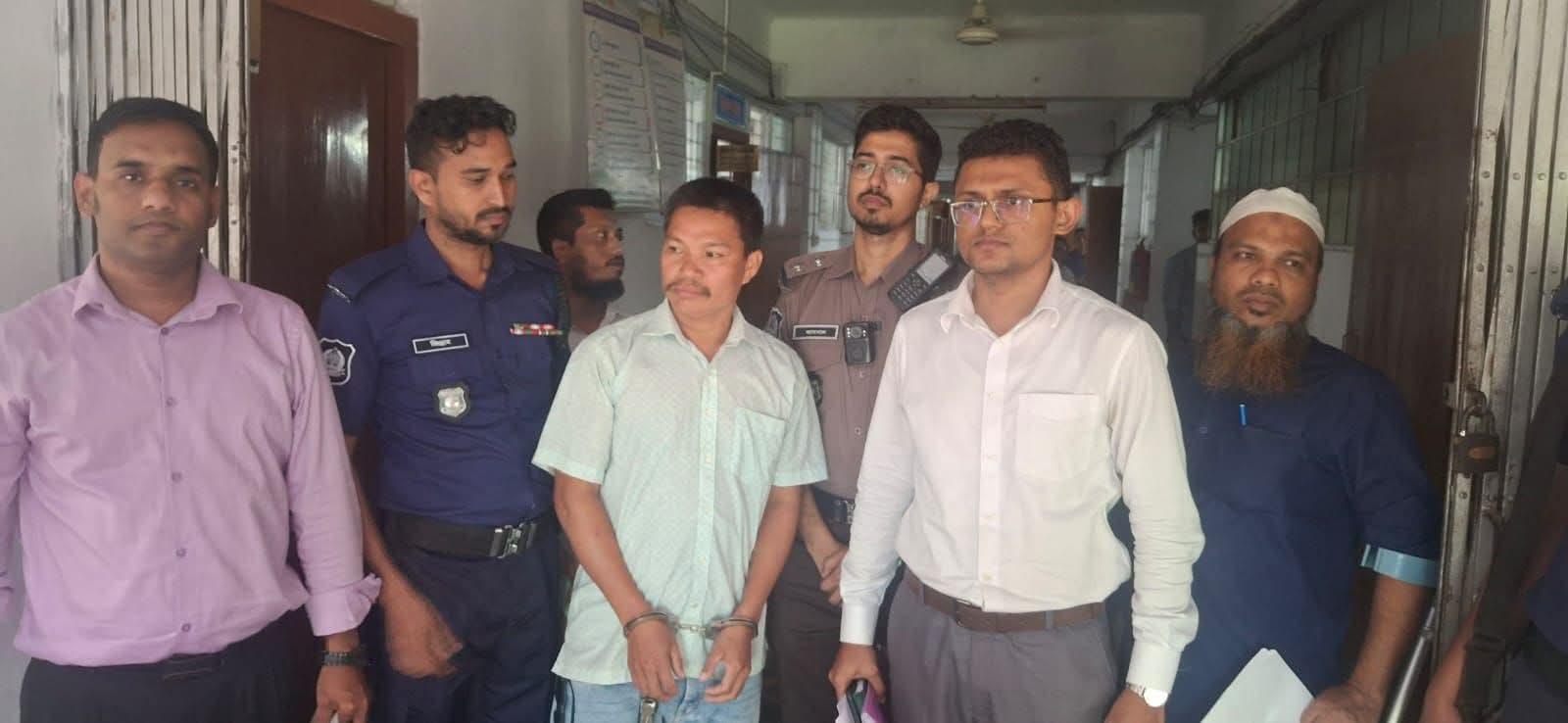 সংযুক্ত ছবি